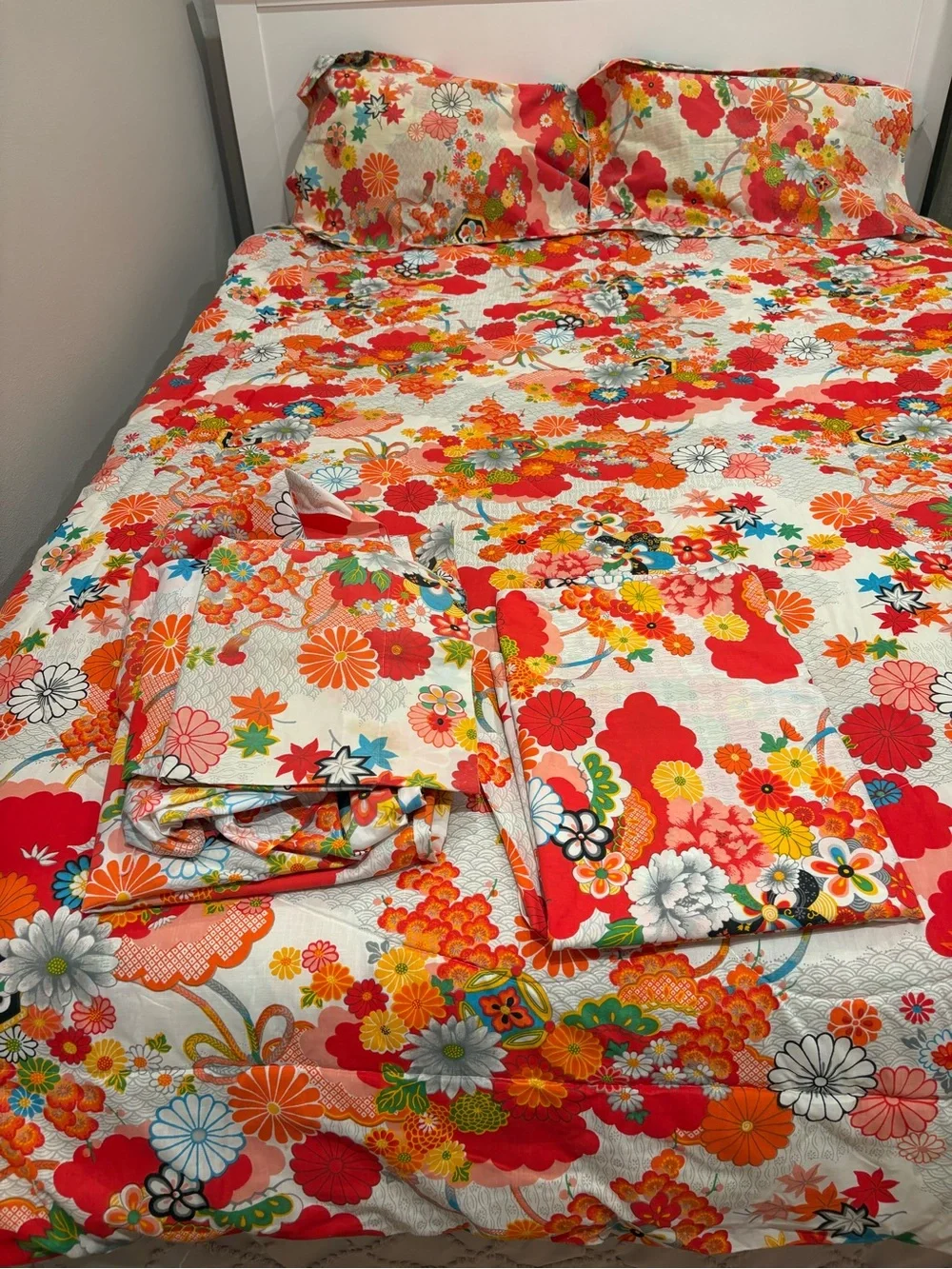 Wamsutta Kimono 7-pc Twin Set: Comforter, Flat/Fitted Sheets, Pillow & Euro Sham